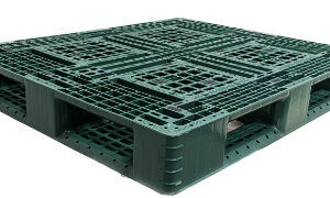 48×40 Used Plastic Pallet
