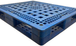 48×40 Used Plastic Pallet