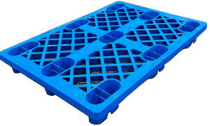 48×32 Used Plastic Pallet