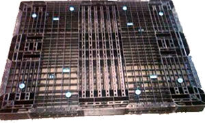 56×44 Used Plastic Pallet